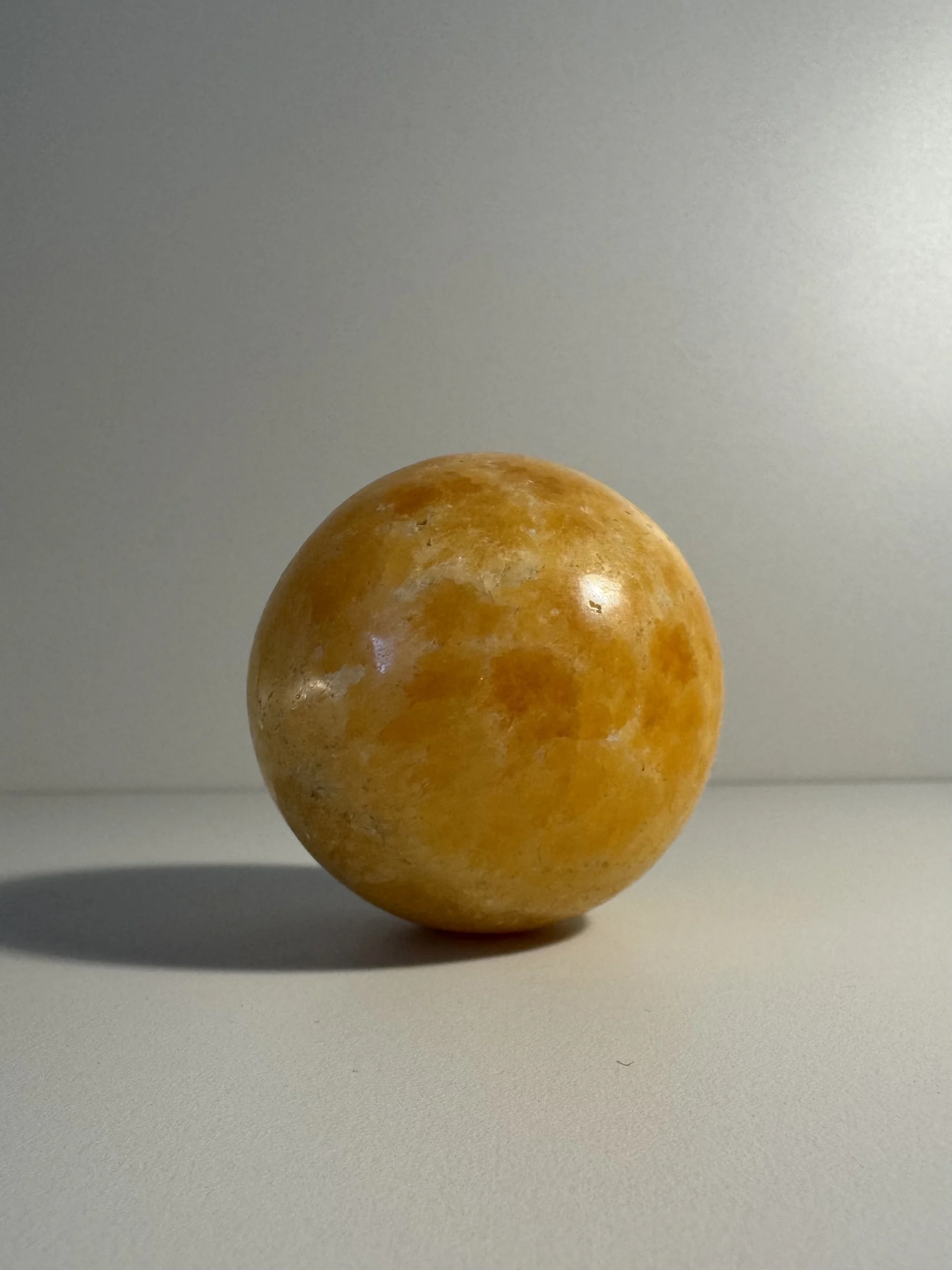 Kalcit Oranžový (Guľa1)