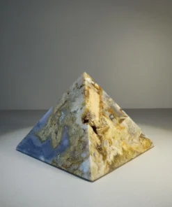 Alternative view of Ametyst Ružový (Pyramída4)