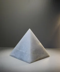Ónyx Biely (Pyramída1)